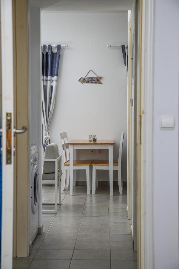 Mmm Apartment Makrýgialos 外观 照片